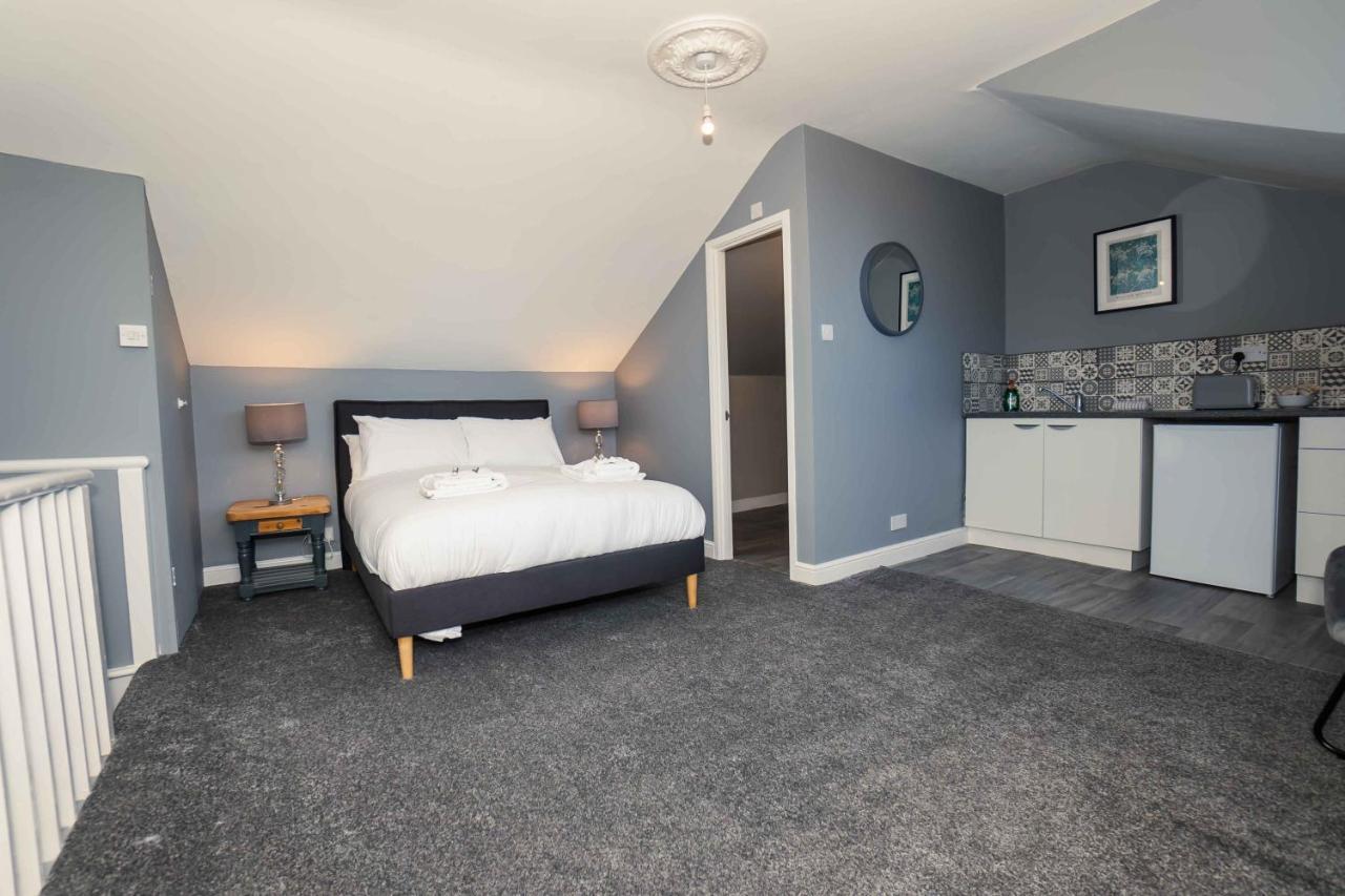 Westbourne Apartment