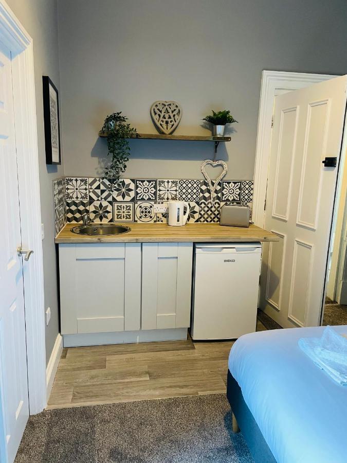 Westbourne Apartment