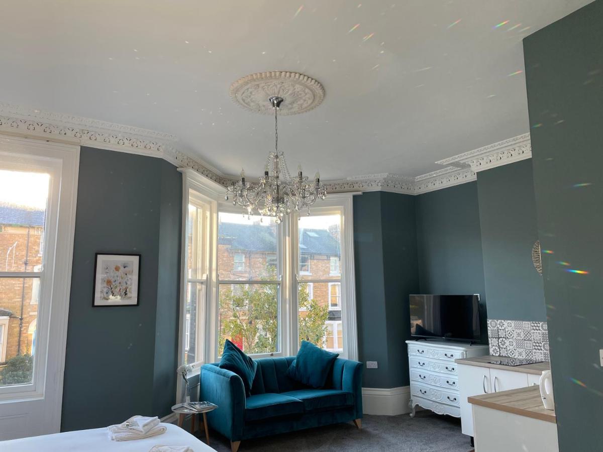 Westbourne Apartment