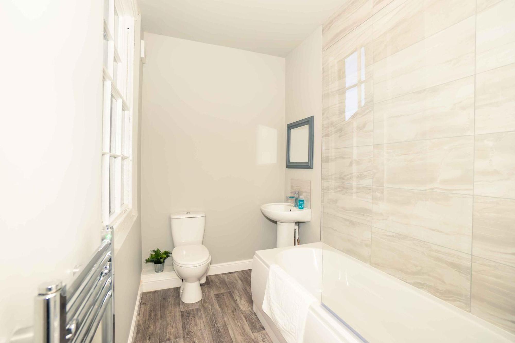 Westbourne Apartment
